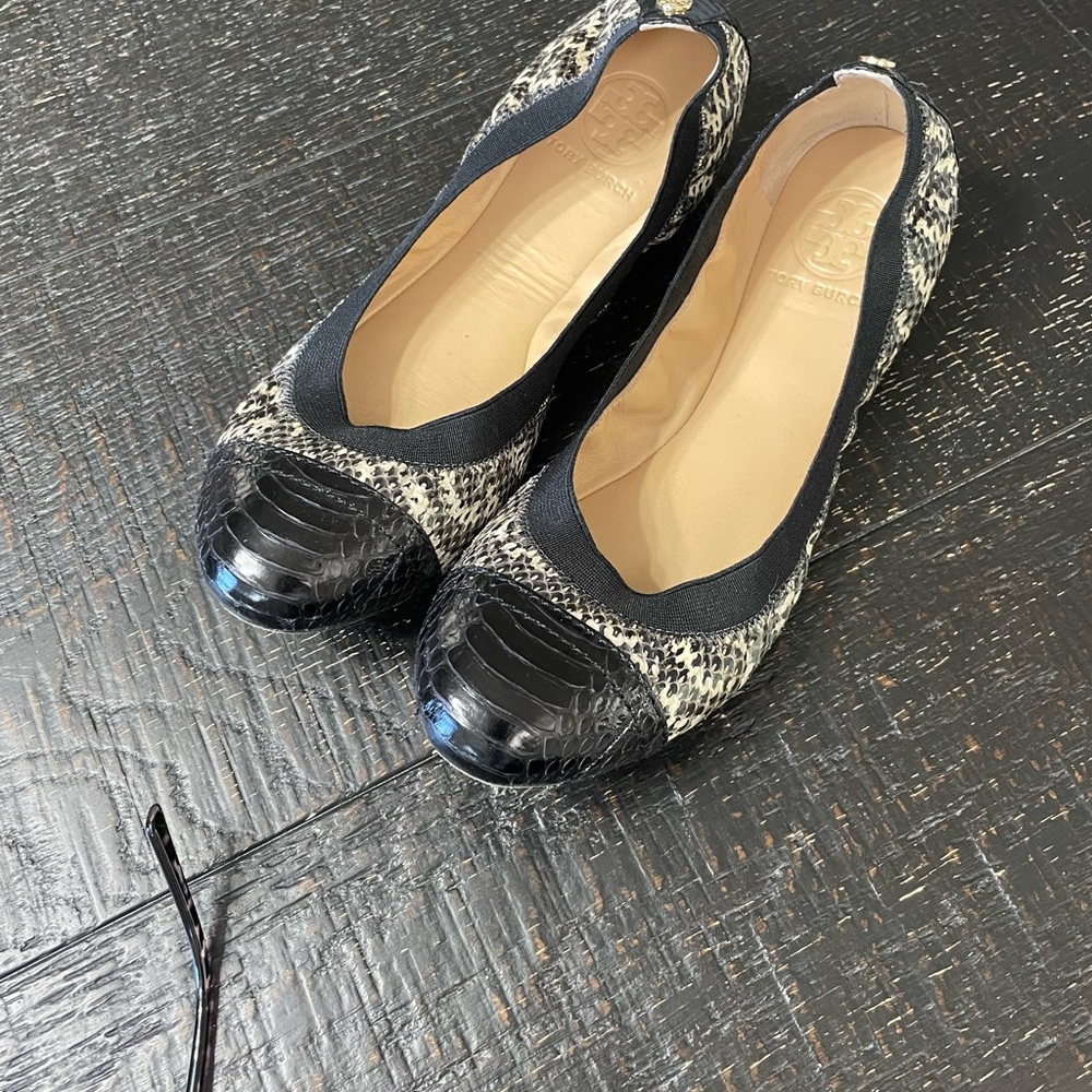 Tori Burch Flats very Good Condition